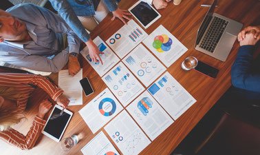 Leveraging Customer Insights and Data ed_2025912418