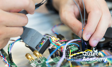 The Hardware of a Quantum Computer ed_20260121